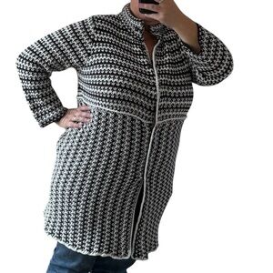 Eureka by Christos Garkinos Cardigan Knit Sweater 1X Longline Black & White